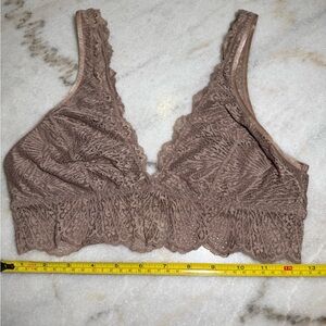 Aritzia Lace Bralette in Brown